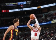 开云APP-黄蜂击败公牛，关键时刻表现出色