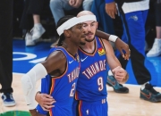 开云平台-灰熊横扫爵士，汉密尔顿打破历史纪录