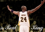 开云APP-逆转与点燃，当德国战车碾过樱花防线，黄鸭组合照亮赛场