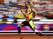 开云在线直播-双城记，F1新赛季揭幕战与CBA京粤决胜局的激情碰撞