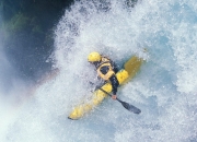 开云体育下载-拉文末节狂飙定乾坤，尼克斯血拼快船惊险过关
