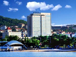 包含青岛黄海迎战实力强劲对手，机会渺茫的词条