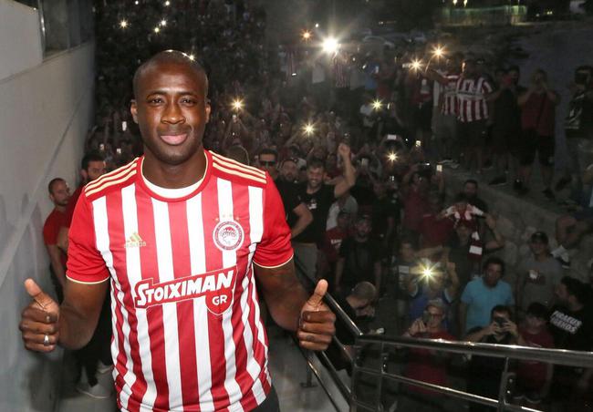 关于曼城功勋球员正商讨续约合同，球迷期待的信息