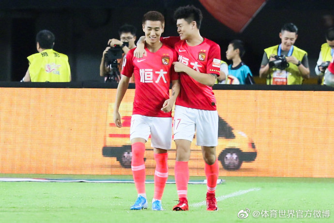 包含广州恒大主场大胜,保持积分领跑态势的词条 包含广州恒大主场大胜,保持积分领跑态势的词条