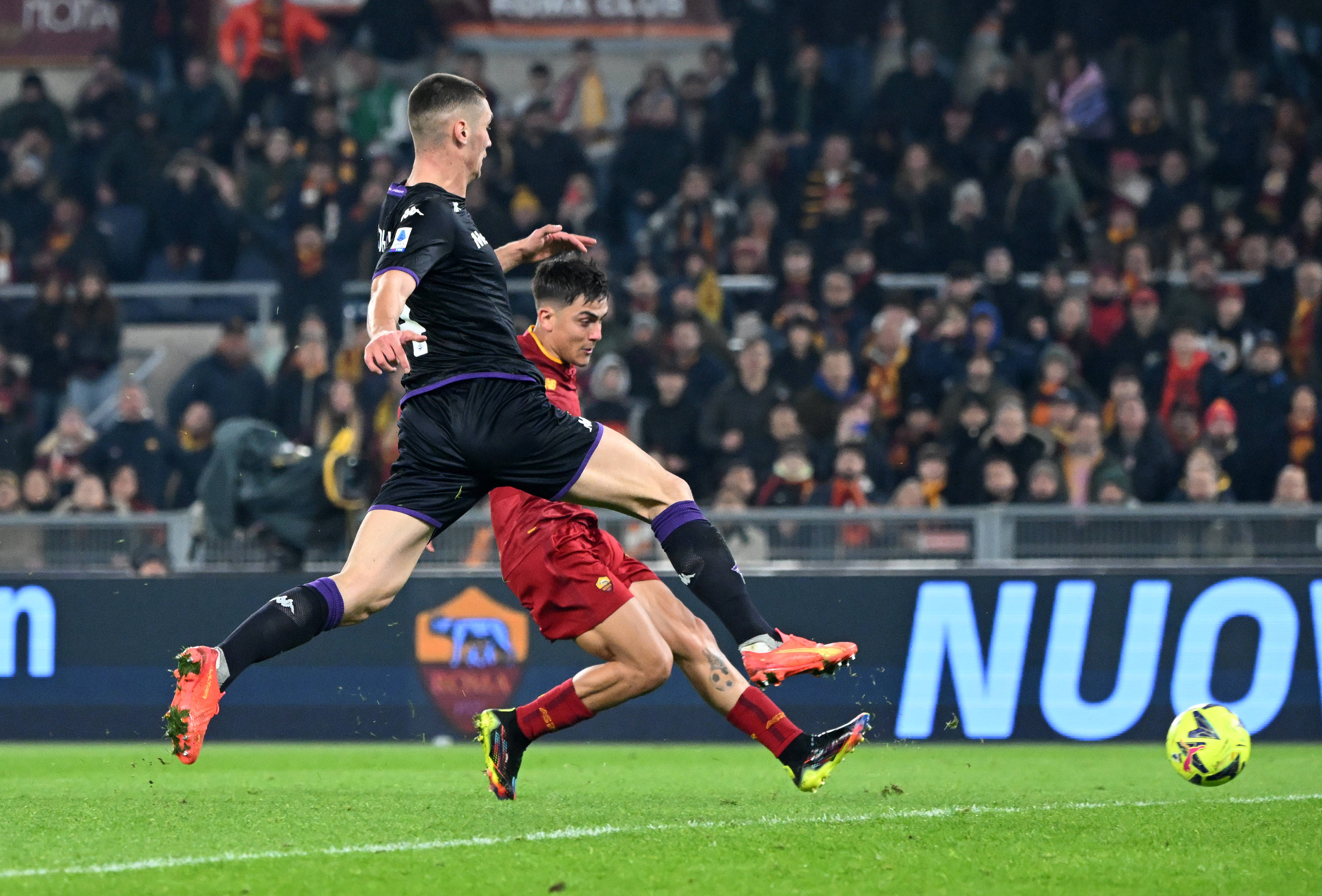 国内足球巨头对决,悬念不断!的简单介绍 国内足球巨头对决,悬念不断!的简单介绍