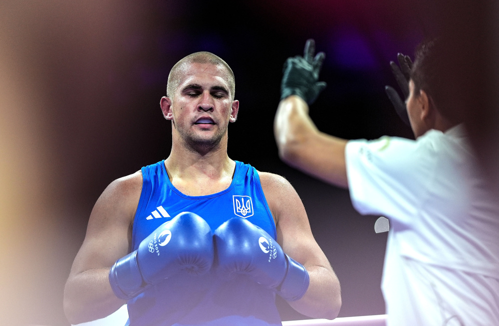 拳击男子超重量级:乌克兰选手夺冠 拳击男子超重量级:乌克兰选手夺冠