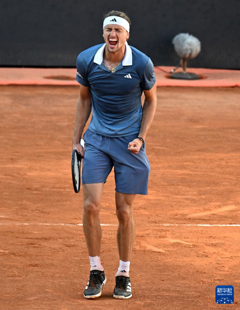 ATP总决赛翻盘美网,兹维列夫带队取胜 ATP总决赛翻盘美网,兹维列夫带队取胜