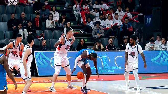 关于尼克斯力克青岛队,高诗岩点燃赛场的信息 关于尼克斯力克青岛队,高诗岩点燃赛场的信息