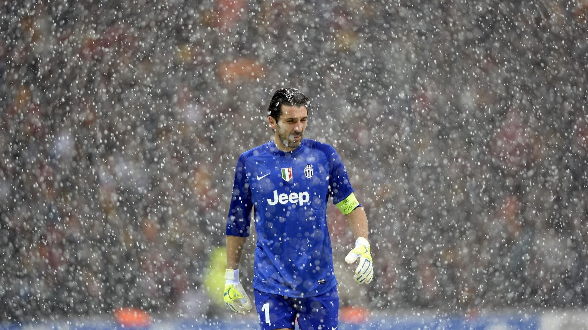 若日尼奥状态火热，中国逆转罗马，一场跨越时空的足球想象