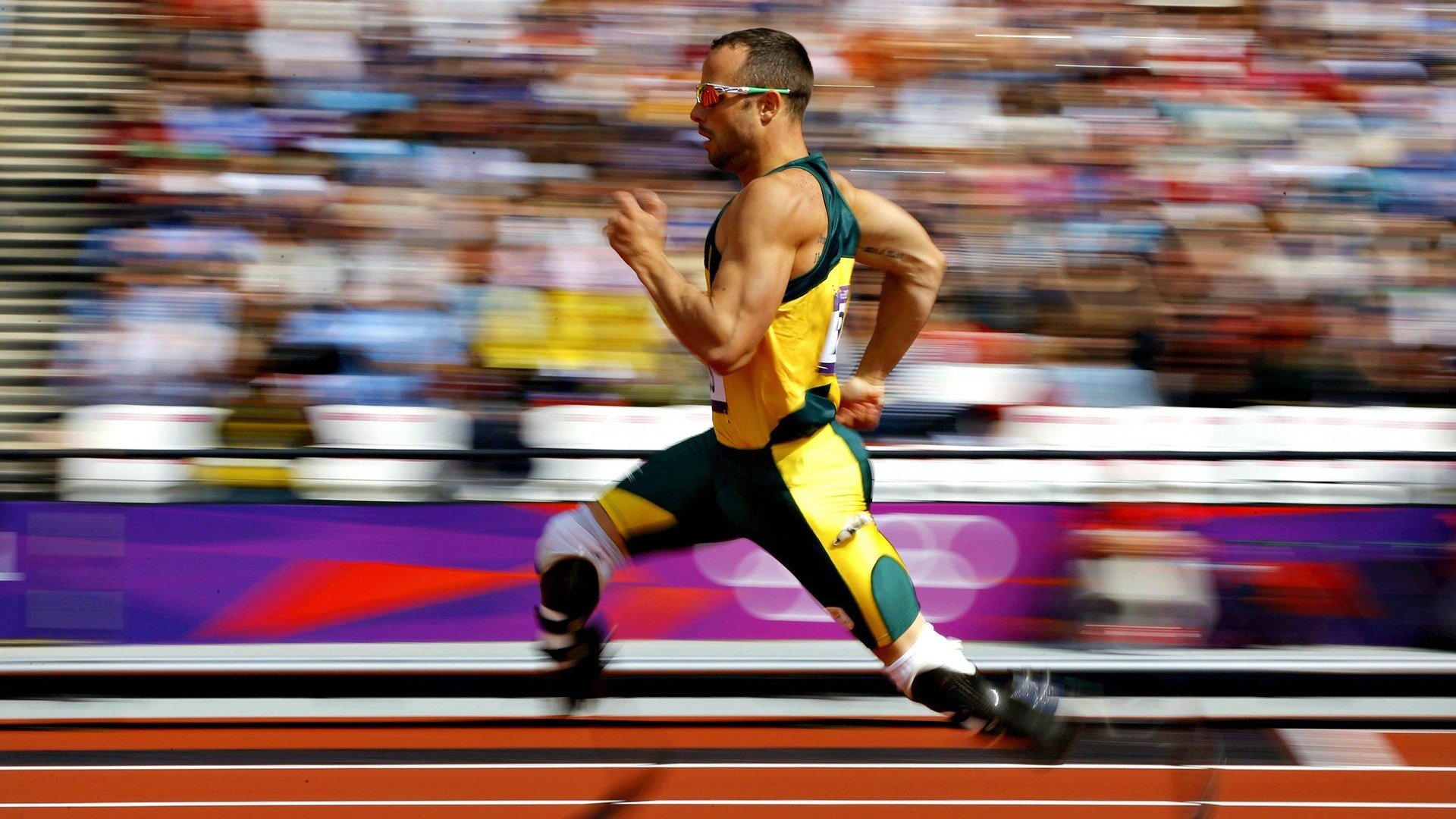 双城记，F1新赛季揭幕战与CBA京粤决胜局的激情碰撞